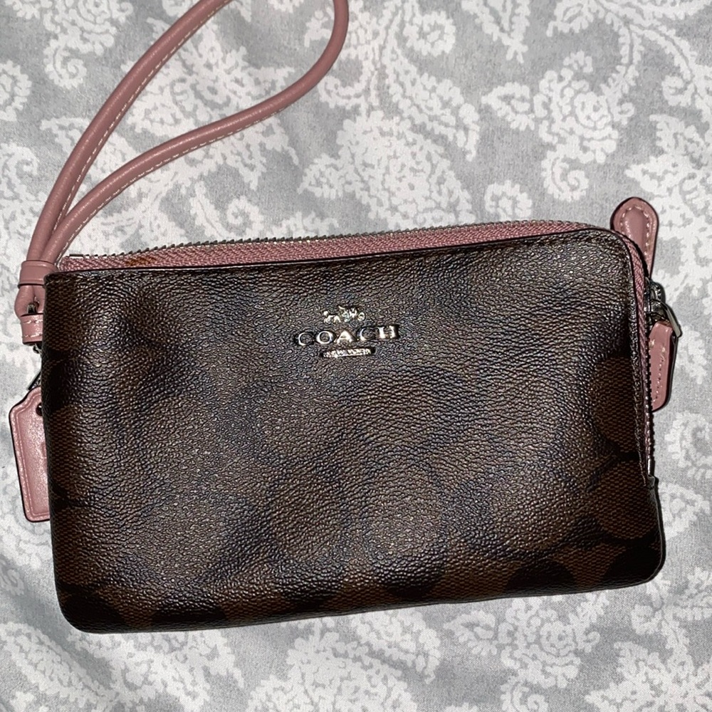 Coach Pebbled Leather Double Corner Zip Wallet Wristlet Clutch